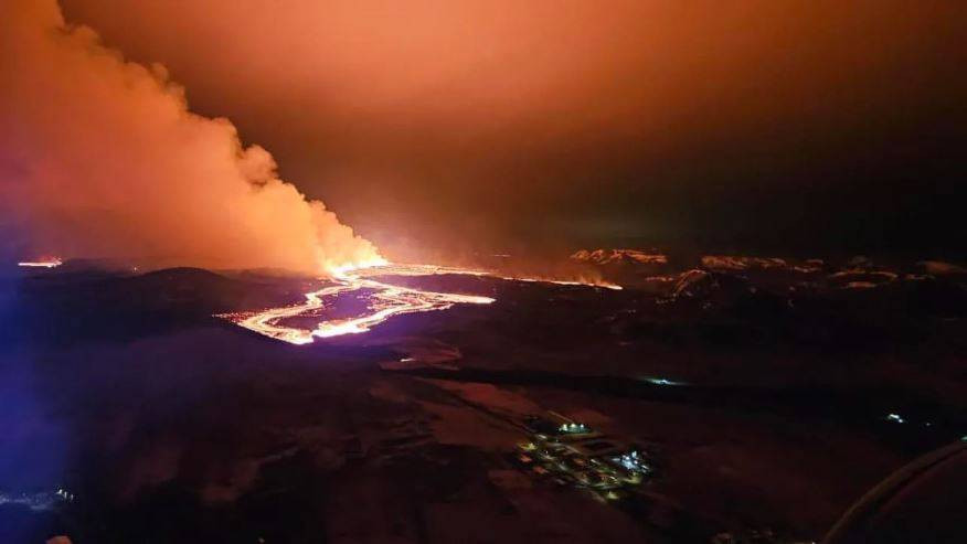Yanardağ patladı! 50 metre yükseldi 2,5 kilometreden görünüyor - Resim: 25